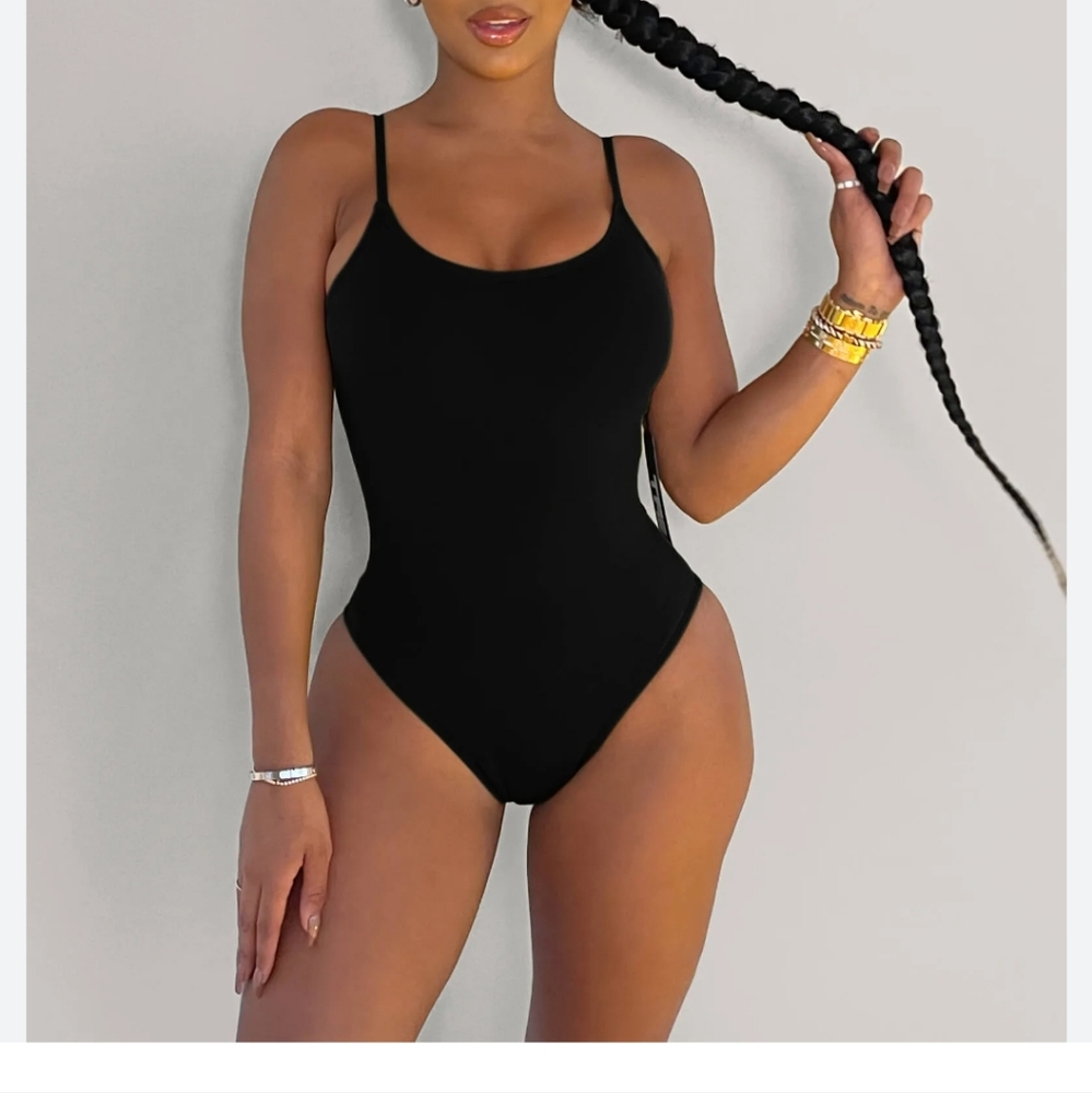 TA3 Lacey Suit